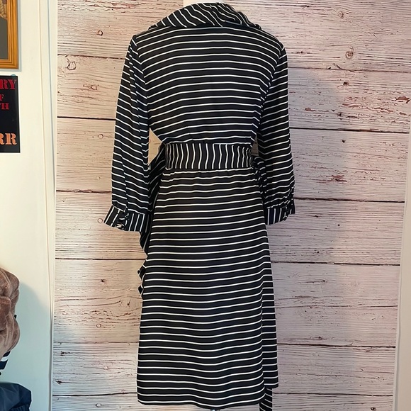 Kate Spade wrap dress - Picture 3 of 5
